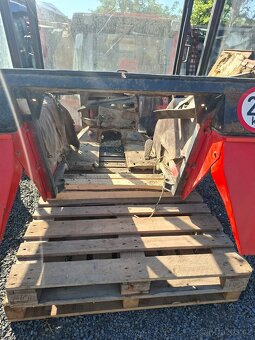 Zetor uřI ram Prešovské kabiny - 2