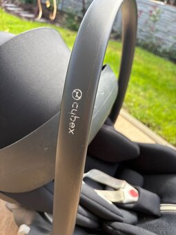 Autosedačka cybex gold cloud i size včetně báze - 2