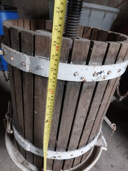 Trapézový lis - vinařský lis - 2