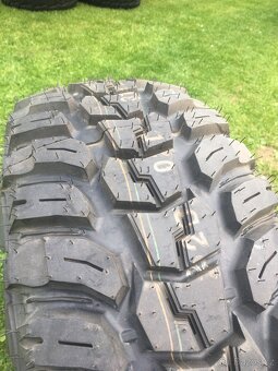 Pneu MT 31x10.50 R15 / 265/75 R15 Kumho NOVÁ - 2