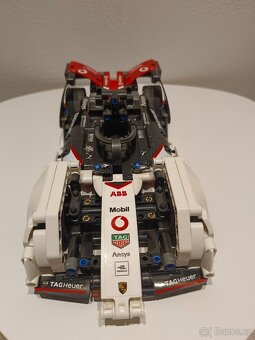 LEGO Technics 42137 - 2