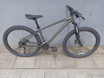 juniorské kolo Specialized Pitch 27,5 vel. M" - 2