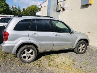 Toyota RAW 4 2,0 vvti - 2
