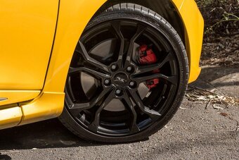 Orig. Renault Clio Trophy R18 Limited - 2