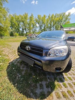 Toyota RAV4 - 2