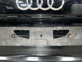 Páté dveře černá metalíza LZ9Y Audi S4 B8 8K avant r.v. 2011 - 2