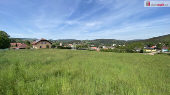 Prodej zasíťovaného stavebního pozemku 1100m2 Kamýk nad Vlta - 2