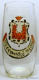 Pivní sklo, půllitry, třetinky, pivovarské cedule. - 2