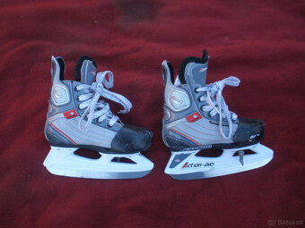 prodám dětské brusle na led action evo - 2
