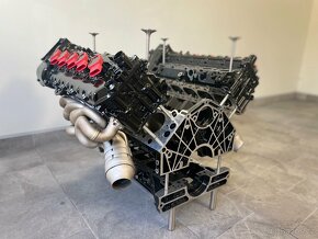 Konferenční stůl z motoru - 2