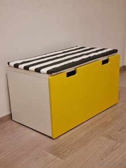 IKEA žlutá lavice , dětský pokoj - BRNO - 2