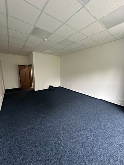 Bez provize ronájem kanceláře 28m2 Praha Stodůlky - 2