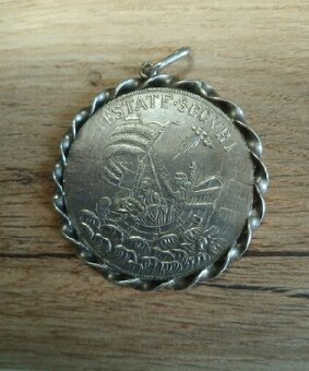 Přívěsek Svatý Jiří ve stříbře  ( mince či medajle ? ) - 2