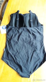 Dámské plavky v celku - 2