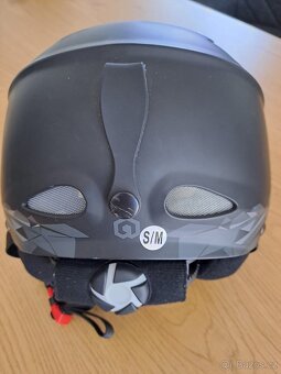 Lyžařská helma - 2