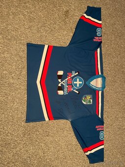 Prodám hraný brankářský hokejový dres - 2