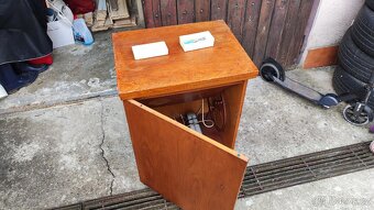 Starý šicí stroj Veritas za odvoz - 2