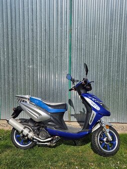 Skútr 125 - 2
