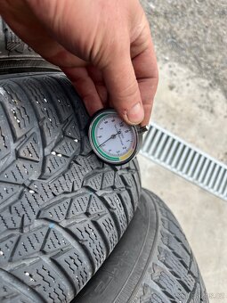 Pneu 195/65/15 - 2