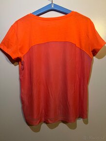 Dámské funkční tričko Under Armour vel.M - 2