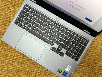 Herní notebook Lenovo LOQ 15IAX9 Grey - V záruce, komplet - 2