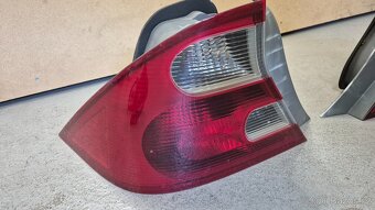 Honda Civic 7g coupe: zadní světlomety - 2