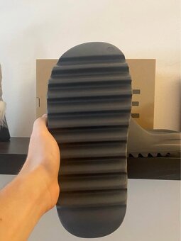 Yeezy Slide Slate Grey - 2