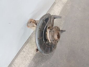 Pravá přední těhlice 1K0407256T Škoda Yeti a jiné vozy - 2