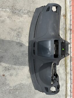 Škoda yeti přístrojová deska - 2
