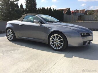 Alfa Romeo Spider IV 2.2 JTS 16V - 201 koní - 2