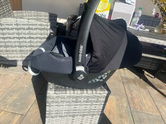 Vajíčko,MaxiCosi CabrioFix sedačka do auta pro kojence 0-9kg - 2