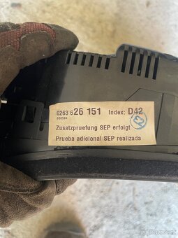 Audi A4 B6 Budíky s barevným maxidotem. - 2