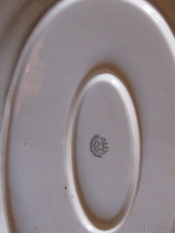 PORCELÁN- oválný tác bílý 35x25,zn.ZNHC - 2