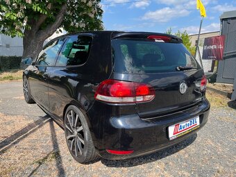 VW Golf 1.6 MPi Senzory, ALU, Výhřev Sedadel - 2