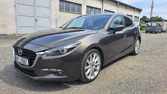 Mazda 3 Revolution 2017 - 2