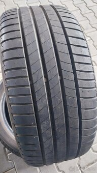 Prodám 2 x letní pneu Bridgestone 245/40/19 - 2