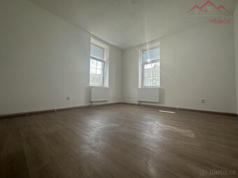 Pronájem bytu 2+1 (70 m2) Jeronýmova, Louny - 2