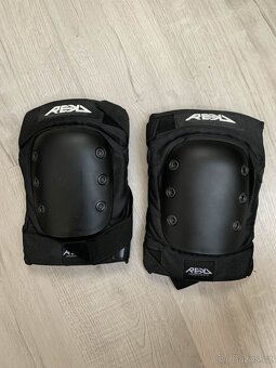 REKD PRO RAMP CHRÁNIČE KOLIEN - 2
