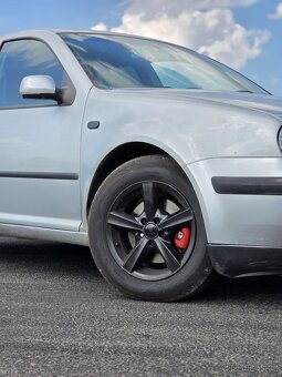 Golf 4 - 2