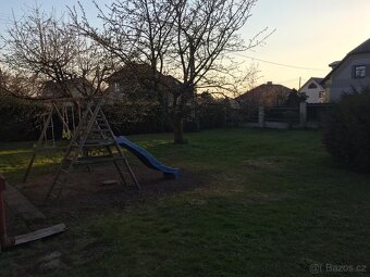 Zahradní, dětské hřiště, houpačka s kkluzavkou - 2