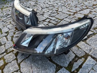 SAAB 9-3 Přední světla xenon - 2