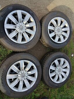 Poklice Disky17 zima Tiguan Ateca Kodiak nový stav 215 65 - 2