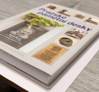 Pražské pamětní desky - Tomáš Koutek NOVÁ - 2