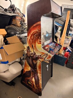 Arcade Automat herní automat Midway - 2