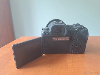 Digitální fotoaparát značky Canon R6 + objektiv, nabíjecí ba - 2