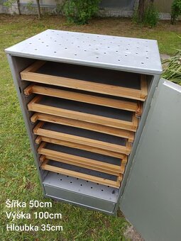 Prodám el. sušárnu hub a ovoce. - 2