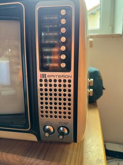 REZERVOVÁNO Barevný TV TOSHIBA rv 1973 - 2