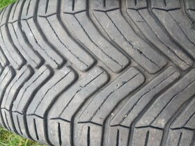 Pneu celoroční 195/65/15 - 2