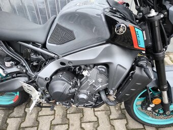 Yamaha MT 09 - 2