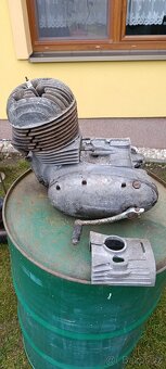 Motor ČZ 175 typ 450 - 2
